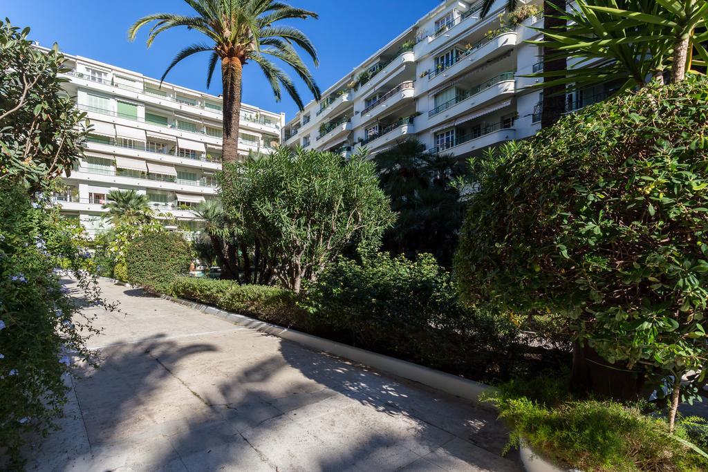 Nice Beach - Promenade Des Anglais Екстер'єр фото